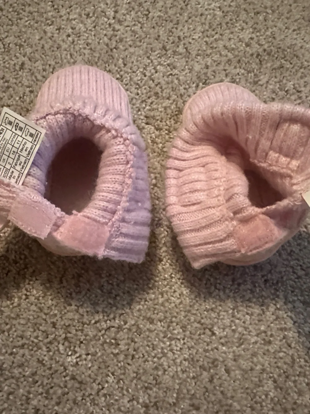 UGG Pink Ribbed Knit Baby Walker Boots Size 02/03